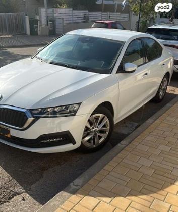 סקודה אוקטביה Ambition אוט' 1.0 (110 כ"ס) בנזין 2021 למכירה בהרצליה