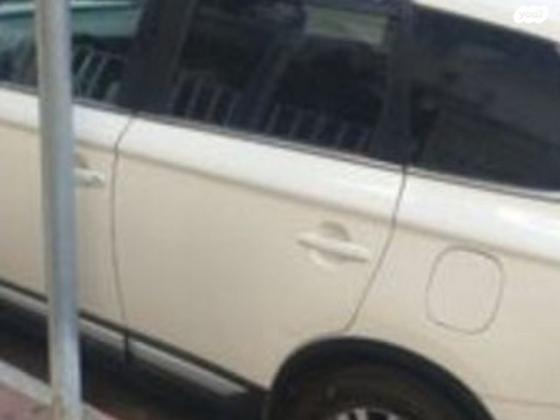 מיצובישי אאוטלנדר Premium אוט' 7 מק' 2.0 (150 כ''ס) בנזין 2020 למכירה בחולון