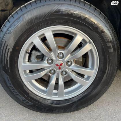 מיצובישי אאוטלנדר Instyle אוט' 7 מק' 2.0 (150 כ"ס) בנזין 2016 למכירה בראשון לציון