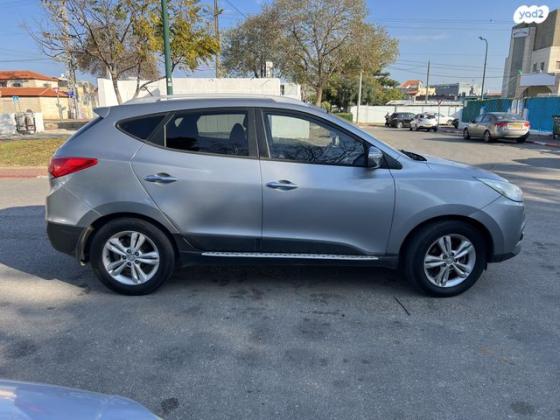 יונדאי iX35 Inspire אוט' 2.0 (163 כ''ס) בנזין 2011 למכירה בנתניה