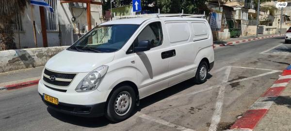 יונדאי i800 GL CRDI סגור ידני דיזל 2.5 (136 כ''ס) דיזל 2012 למכירה בתל אביב יפו