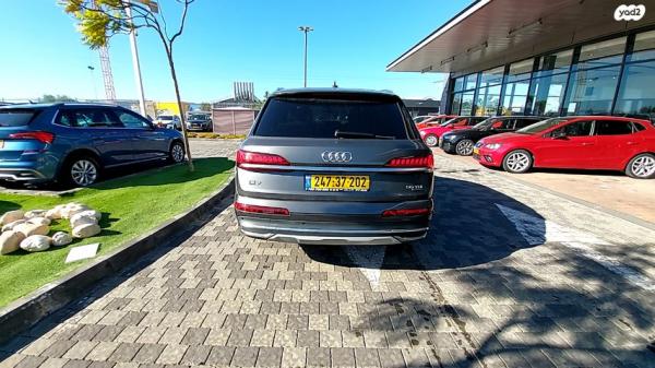 אאודי Q7 4X4 Limited אוט' דיזל 7 מק' 3.0 (286 כ''ס) דיזל 2020 למכירה בראשון לציון