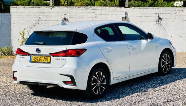 לקסוס CT200H Luxury הייבריד אוט' 1.8 (99 כ"ס) בנזין 2018 למכירה במגשימים