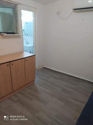 הרב יעקב נימרובר 12 (השכונה הותיקה)