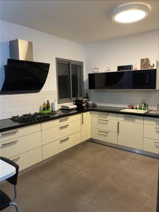 דירה 4 חדרים למכירה בפתח תקווה | מרדכי בן דרור | נווה דקלים