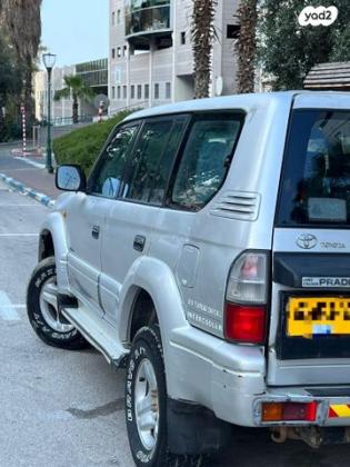 טויוטה לנד קרוזר פרדו ארוך 4X4 STD אוט' דיזל 8 מק' 3.0 (163 כ''ס) דיזל 2001 למכירה בקרית טבעון