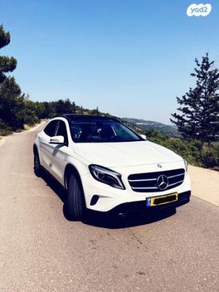 מרצדס GLA GLA200 Urban אוט' 1.6 (156 כ''ס) [2014-2017] בנזין 2015 למכירה בכרמיאל