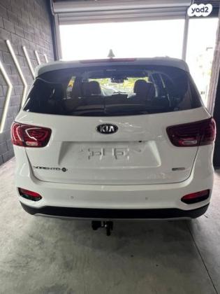 קיה סורנטו 4X4 LX אוט' דיזל 7 מק' 2.2 (200 כ''ס) דיזל 2018 למכירה בירושלים