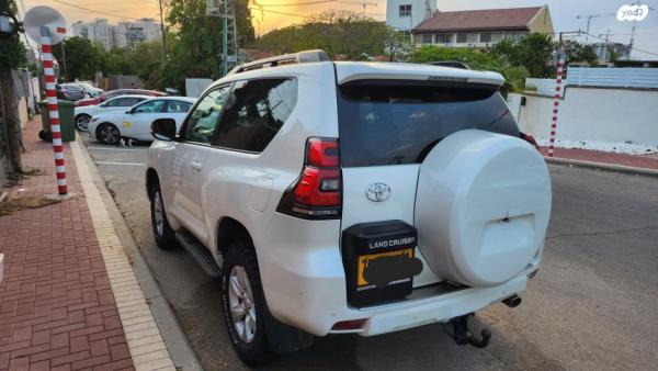 טויוטה לנד קרוזר קצר 4X4 Luxury אוט' דיזל 2.8 (177 כ"ס) דיזל 2019 למכירה באשקלון