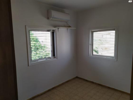 ביאליק 19 (קרית עבודה)