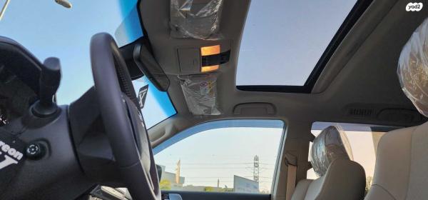 טויוטה לנד קרוזר ארוך Limited אוט' 7 מק' דיזל 5 דל' 2.8 (204 כ"ס) דיזל 2022 למכירה בחיפה