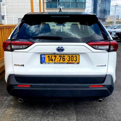 טויוטה RAV4 הייבריד E-volve הייבריד אוט' 2.5 (178 כ''ס) בנזין 2022 למכירה בפתח תקווה