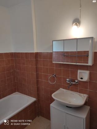 יהושע רבינוביץ 4 (קרית בן גוריון)