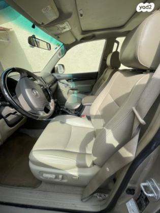 טויוטה לנד קרוזר ארוך 4X4 Luxury אוט' דיזל 8 מק' 3.0 (173 כ''ס) דיזל 2009 למכירה בגן חיים