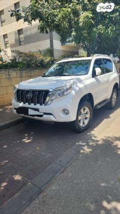 טויוטה לנד קרוזר קצר 4X4 Select SR אוט' דיזל 3.0 (190 כ''ס) דיזל 2014 למכירה ברעננה