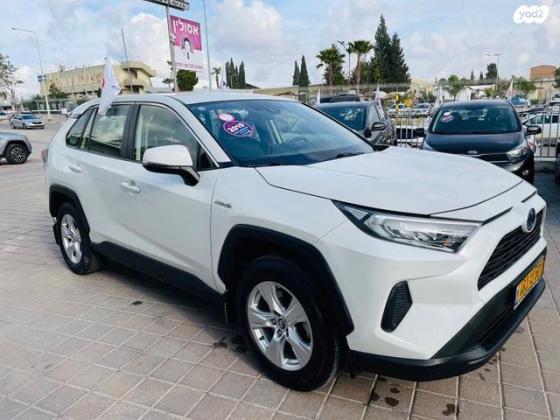 טויוטה RAV4 הייבריד E-volve הייבריד אוט' 2.5 (178 כ''ס) בנזין 2019 למכירה בבאר שבע