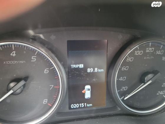 מיצובישי אאוטלנדר Premium אוט' 7 מק' 2.0 (150 כ''ס) בנזין 2020 למכירה בנתניה