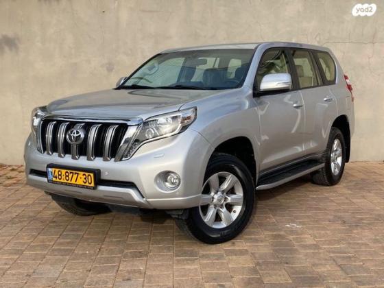 טויוטה לנד קרוזר ארוך 4X4 Select AC אוט' דיזל 7 מק' 3.0 (190 כ''ס) דיזל 2014 למכירה בנתניה