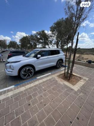 מיצובישי אאוטלנדר Premium אוט' 7 מק' 2.5 (181 כ"ס) בנזין 2021 למכירה באשדוד
