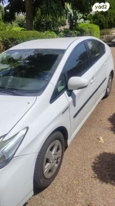 טויוטה פריוס GLI הייבריד אוט' 1.8 (99 כ"ס) בנזין 2010 למכירה בגבעת אלה