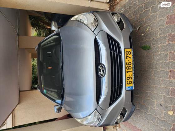 יונדאי iX35 4X4 Elite אוט' 2.4 (174 כ''ס) בנזין 2011 למכירה ברמת השרון