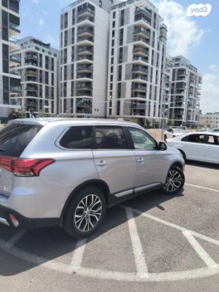 מיצובישי אאוטלנדר Premium אוט' 7 מק' 2.0 (150 כ''ס) בנזין 2016 למכירה באור יהודה