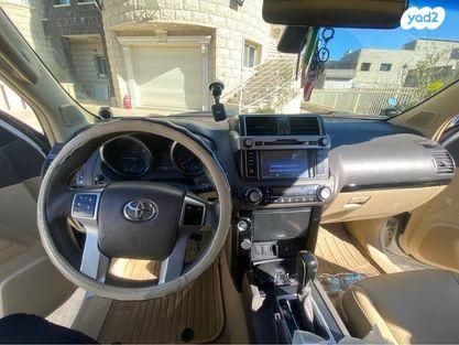 טויוטה לנד קרוזר ארוך 4X4 Luxury 5 אוט' דיזל 5 מק' 2.8 (177 כ"ס) דיזל 2017 למכירה בבוקעתא