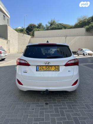 יונדאי i30 Inspire סטיישן אוט' 1.6 (135 כ"ס) בנזין 2015 למכירה בטבריה