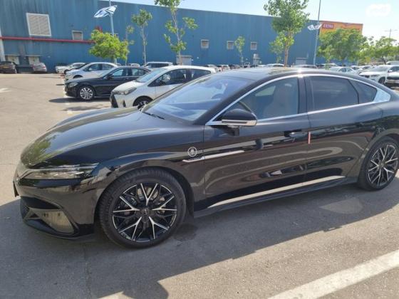 בי.ווי.די / BYD האן / HAN Executive אוט' (518 כ"ס) היברידי חשמל / בנזין 2023 למכירה בפתח תקווה