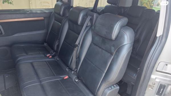 טויוטה פרואייס Family אוט' דיזל 8 מק' 5 דל' 2.0 (177 כ''ס) דיזל 2019 למכירה בקדרון