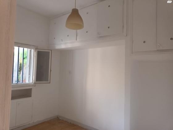 דבורה הנביאה 7 (מתחם נגבה)