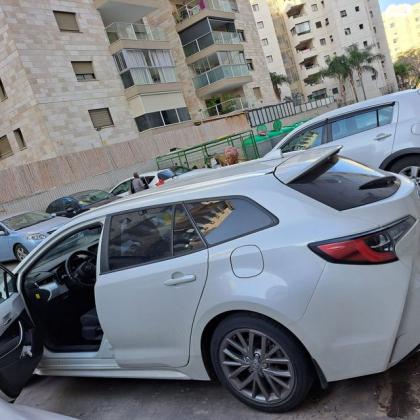 טויוטה קורולה הייבריד Space Plus סטיישן אוט' 1.8 (98 כ''ס) בנזין 2019 למכירה באשדוד