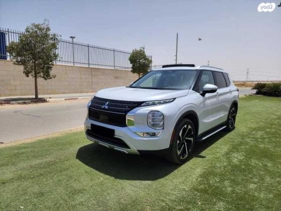מיצובישי אאוטלנדר Premium אוט' 7 מק' 2.5 (181 כ"ס) בנזין 2022 למכירה בבאר שבע