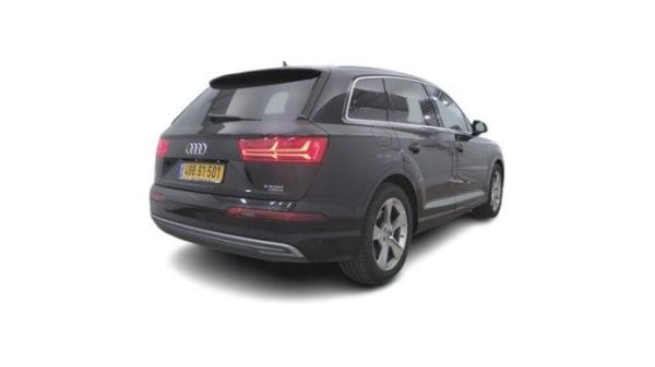 אאודי Q7 4X4 Premium חשמלי דיזל אוט' 5 מק' 3.0 (374 כ''ס) דיזל 2018 למכירה ב