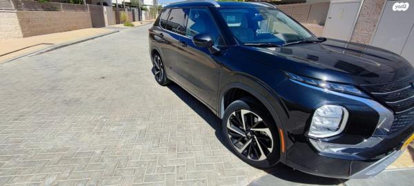 מיצובישי אאוטלנדר Luxury אוט' 7 מק' 2.5 (181 כ"ס) בנזין 2021 למכירה באופקים