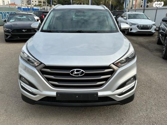יונדאי טוסון 4X4 Premium אוט' בנזין 2.0 (155 כ''ס) בנזין 2016 למכירה בפתח תקווה