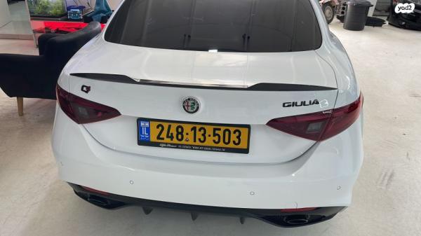 אלפא רומיאו ג'וליה Veloce AWD אוט' 2.0 (280 כ''ס) בנזין 2023 למכירה בבאר שבע