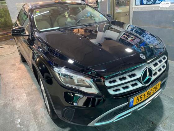 מרצדס GLA GLA200 Urban FL אוט' 1.6 (156 כ"ס) [2017 ואילך] בנזין 2019 למכירה בכפר סבא
