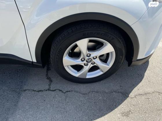 טויוטה C-HR City הייבריד אוט' 1.8 (98 כ"ס) היברידי חשמל / בנזין 2017 למכירה ב