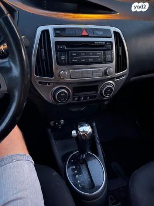 יונדאי i20 Inspire אוט' 1.4 (100 כ"ס) [2009-2015] בנזין 2015 למכירה בתל אביב יפו