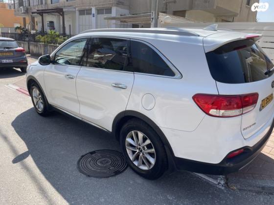 קיה סורנטו Urban אוט' 7 מק' 2.4 (188 כ"ס) בנזין 2017 למכירה בראש העין