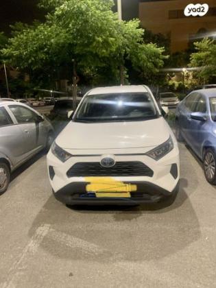 טויוטה RAV4 הייבריד E-volve הייבריד אוט' 2.5 (178 כ''ס) בנזין 2019 למכירה בקרית שדה התעופה u002F איירפורט סיט