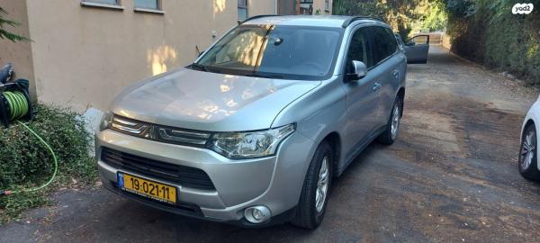מיצובישי אאוטלנדר Instyle אוט' 5 מק' 2.0 (150 כ"ס) בנזין 2013 למכירה בבן שמן