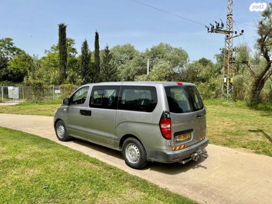 יונדאי i800 GL CRDI סגור אוט' דיזל 2.5 (170 כ''ס) דיזל 2012 למכירה בתל אביב יפו