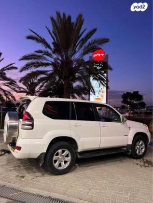 טויוטה לנד קרוזר ארוך 4X4 Luxury אוט' דיזל 8 מק' 3.0 (166 כ''ס) דיזל 2005 למכירה בבאר שבע