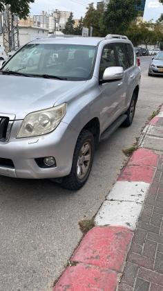 טויוטה לנד קרוזר ארוך 4X4 Select אוט' דיזל 7 מק' 3.0 (173 כ''ס) דיזל 2010 למכירה בעין שריד