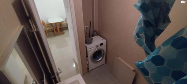 דוד המלך 16 (שכונה ד)