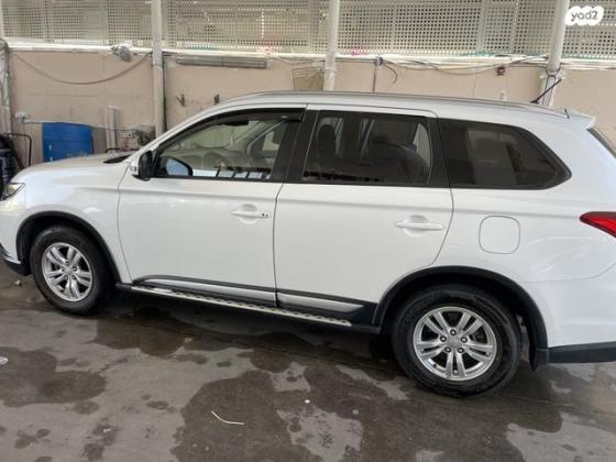 מיצובישי אאוטלנדר Instyle אוט' 7 מק' 2.0 (150 כ"ס) בנזין 2016 למכירה בחולון