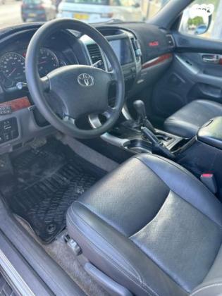 טויוטה לנד קרוזר קצר 4X4 STD אוט' דיזל 3.0 (173 כ''ס) דיזל 2005 למכירה בחדרה