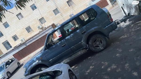 טויוטה לנד קרוזר פרדו ארוך 4X4 Luxury אוט' דיזל 8 מק' 3.0 (125 כ''ס) דיזל 2000 למכירה בבית שמש
